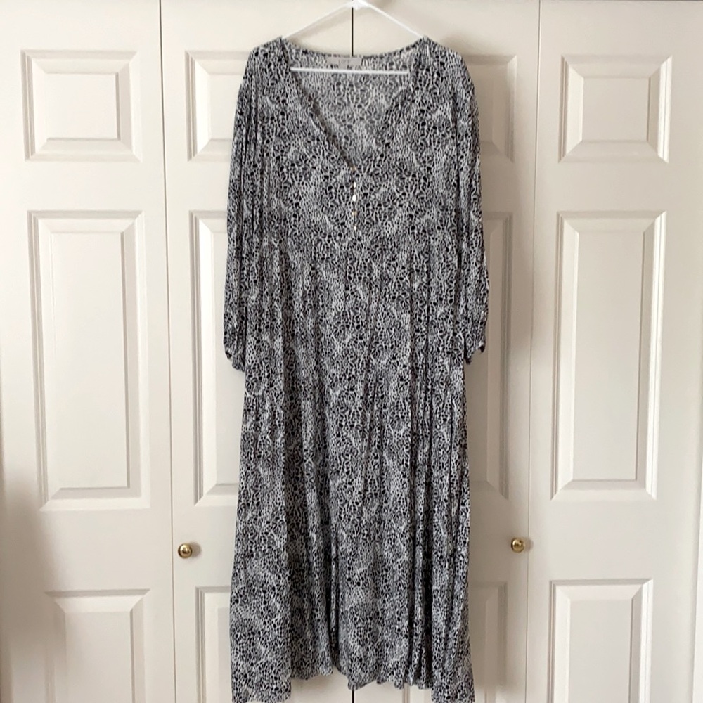 Black and white midi dress